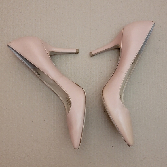 Enzo Angolini Call me Nude Pointy Toe Pump Heels Size 9.5 - Picture 3 of 12